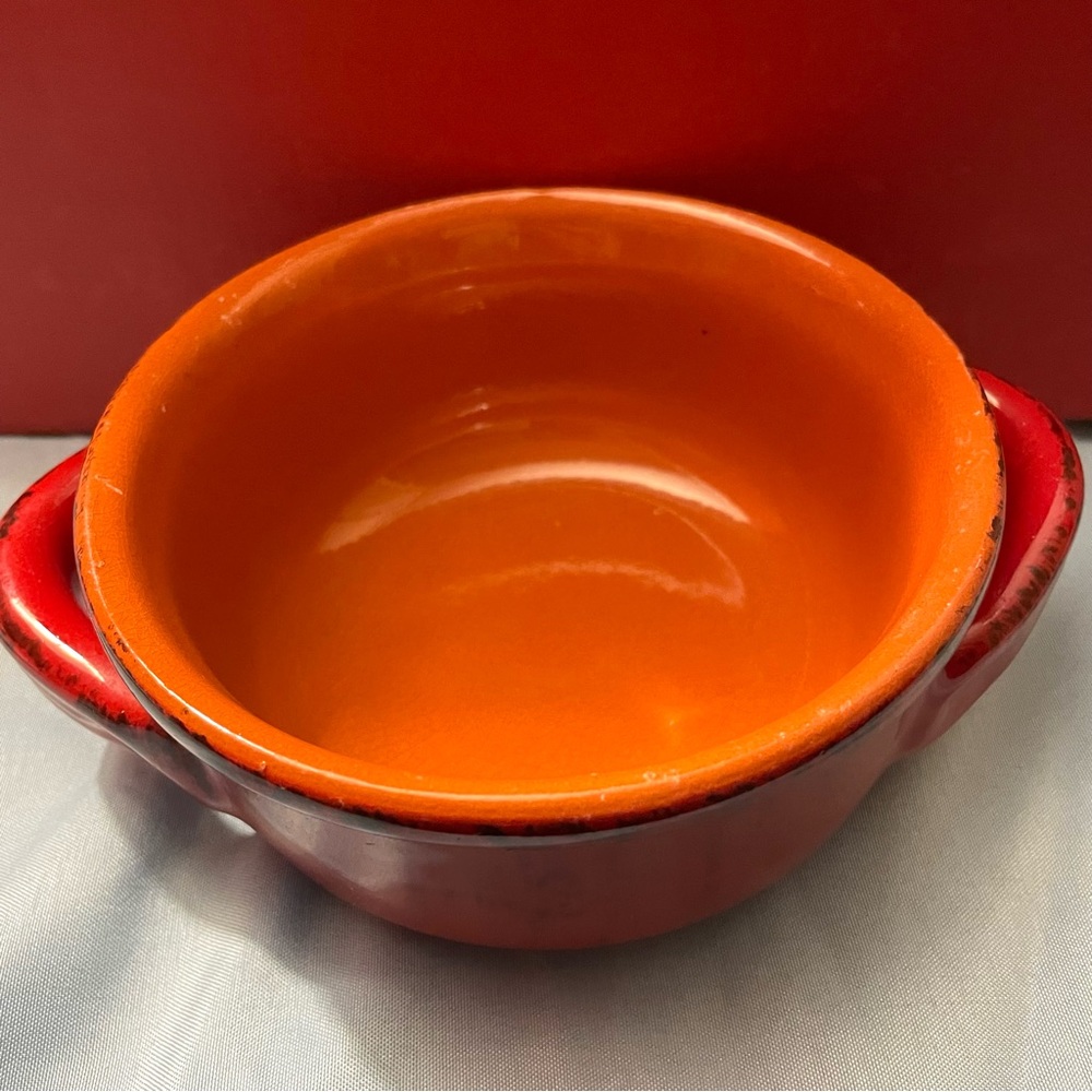 De Silva Italian Stoneware Pottery, Terra Cotta Red Bowl